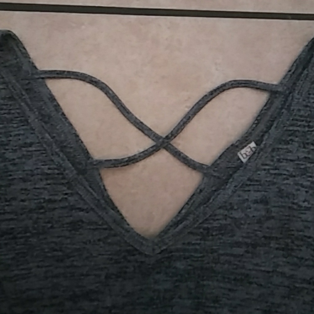 Plus size Gray V-neck (half sleeve)